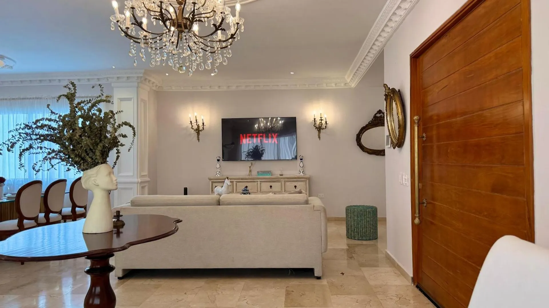 Spectacular Villa Near Walled City Cartagena