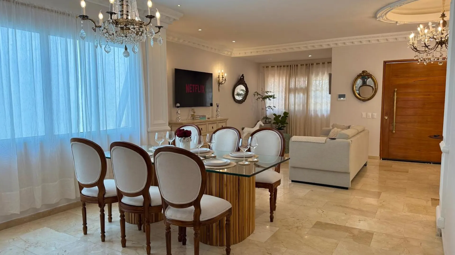 Spectacular Villa Near Walled City Cartagena
